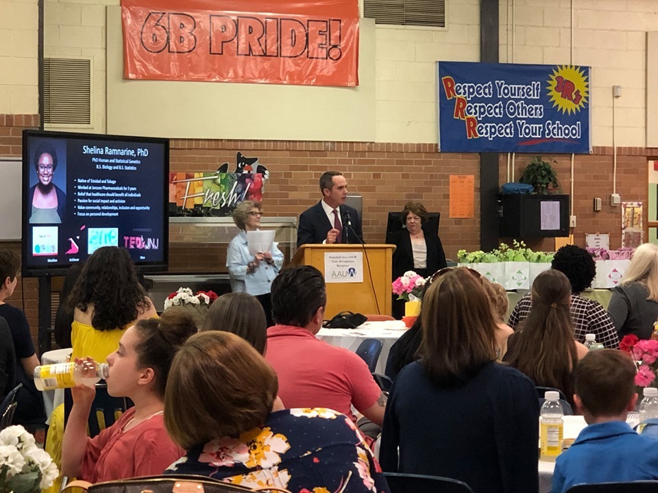 May 6, 2019: Senator Santarsiero at the 23rd Annual Girls Recognition Reception and Scholarship Awards, hosted by the AAUW