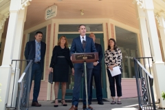 June 10, 2019 −  In front of the former office of Liberation Way in Yardley, an addiction treatment center accused of defrauding patients and health insurance companies, state Senator Steve Santarsiero (D-10), and state Representatives Tina Davis (D141) and Perry Warren (D-31) introduced SB 713 and HB 1018, legislation that would charge fraudulent addiction treatment facilities in Pennsylvania with a felony at the state level.